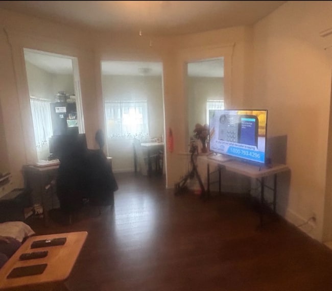 Building Photo - 26 Ella St Unit 2-F