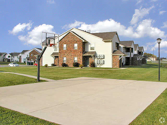 Amberwood Place Apartments - Amberwood Place Apartments