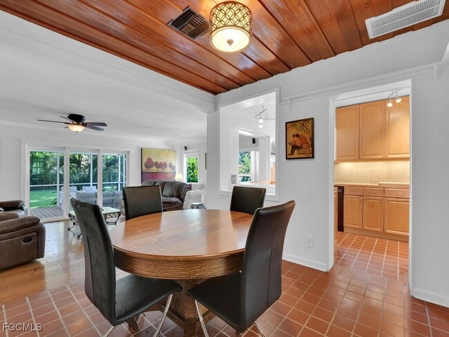 Building Photo - 1803 Ardmore Rd