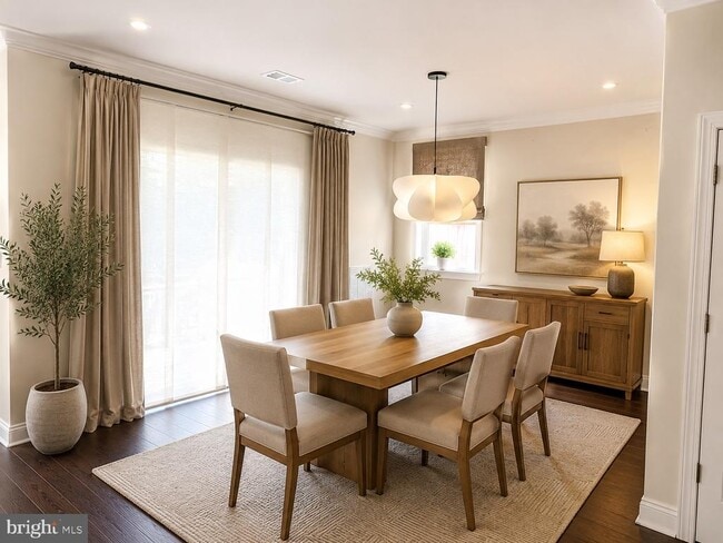 Photo - 201 Charles Ellis Dr