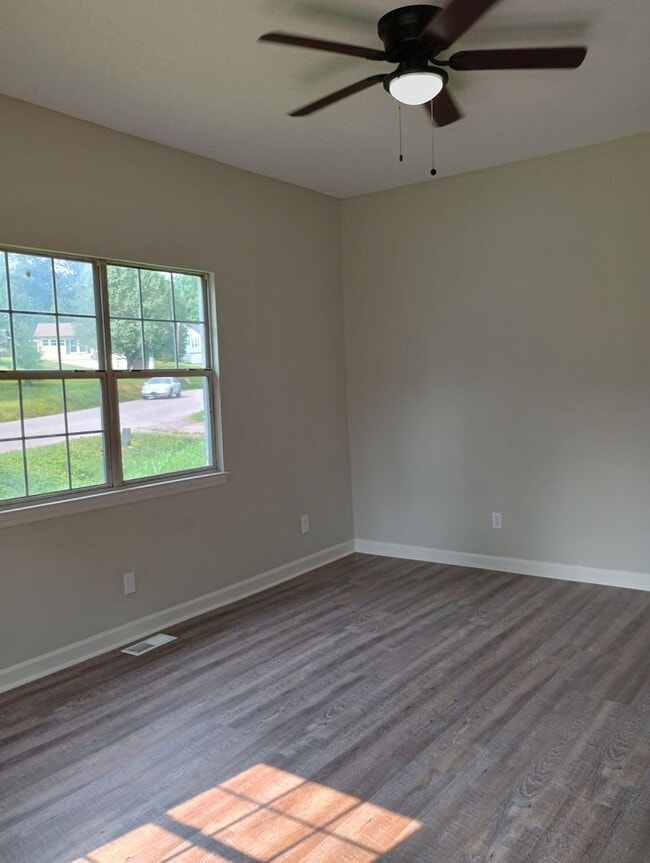 Photo - 900 Carline Rd Unit Apt A