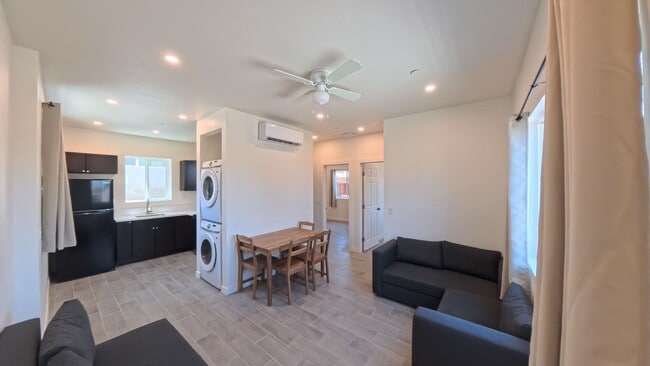 Photo - 847 Winston Dr Unit 847-7