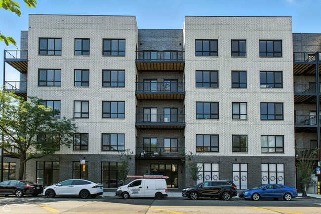 Building Photo - 2127 W Madison St Unit 509 Rental