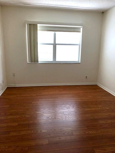 Photo - 1115 Lake Terrace Unit 210