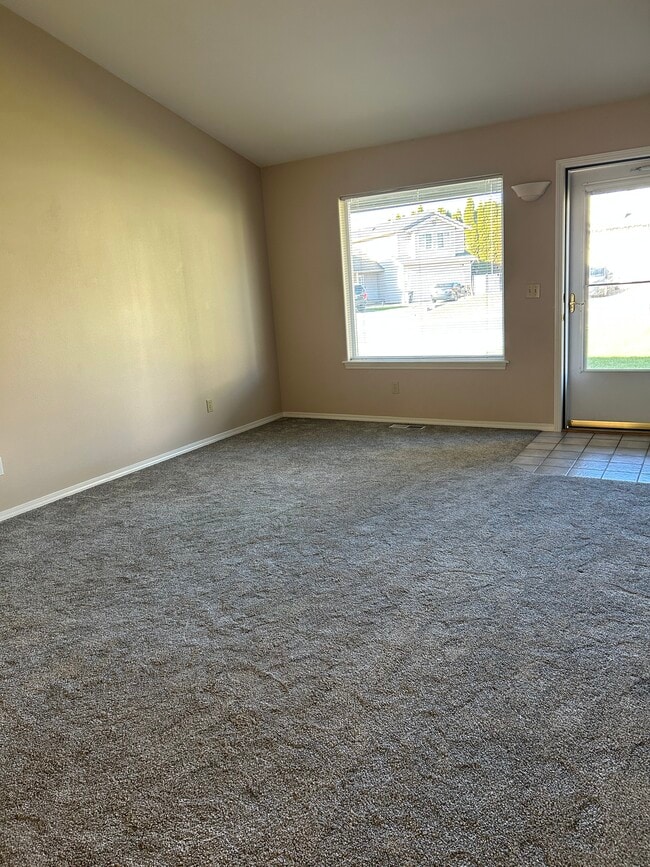 Photo - 4210 Nola Loop Rd