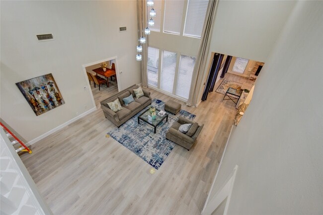 Photo - 714 Last Arrow Dr