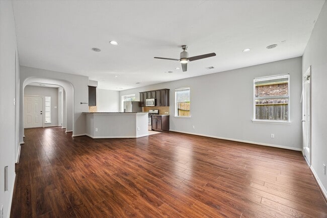 Photo - 3105 W Trail Dr