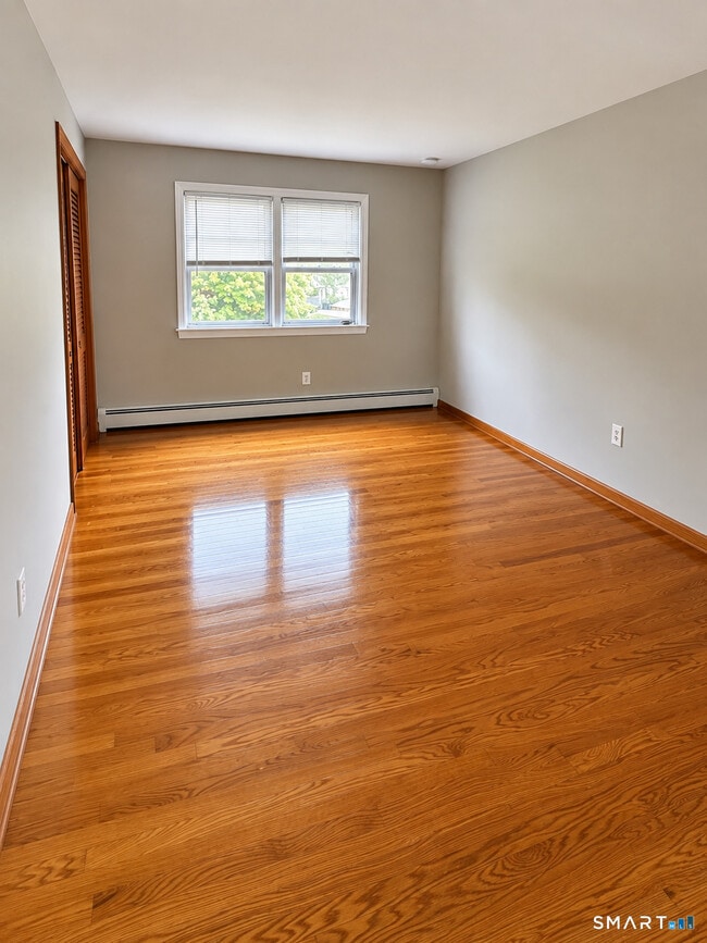 88 Elizabeth Ann Dr Unit 2L
