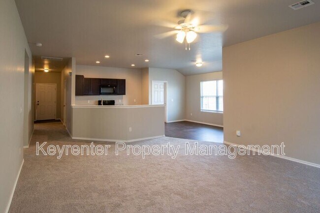 Photo - 1124 Granite Ln