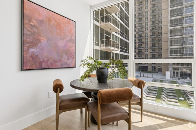 2BR, 2BA - Dining Area
