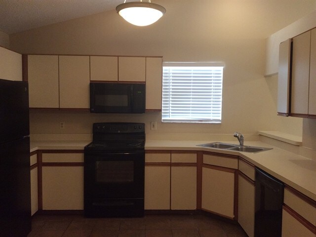 Photo - 6549 Abercrombie Ct