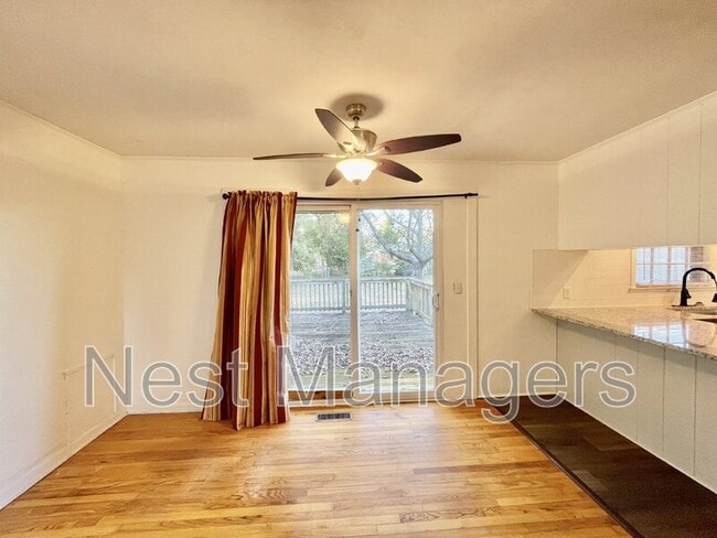 Photo - 3522 Thomas Dr