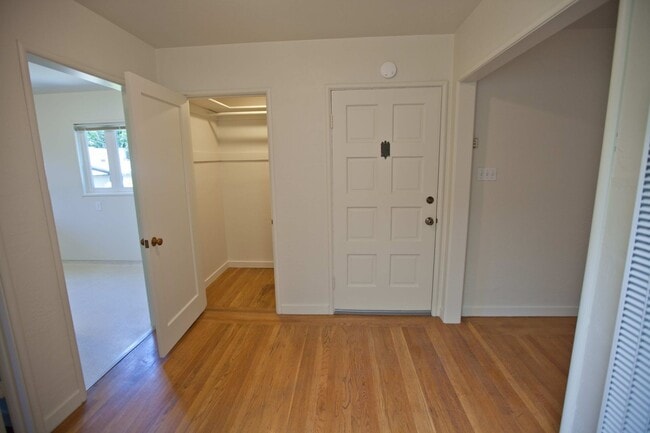 Photo - M2416 Unit A