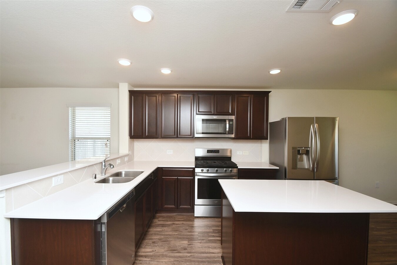 Photo - 5010 Brewcastle Ln