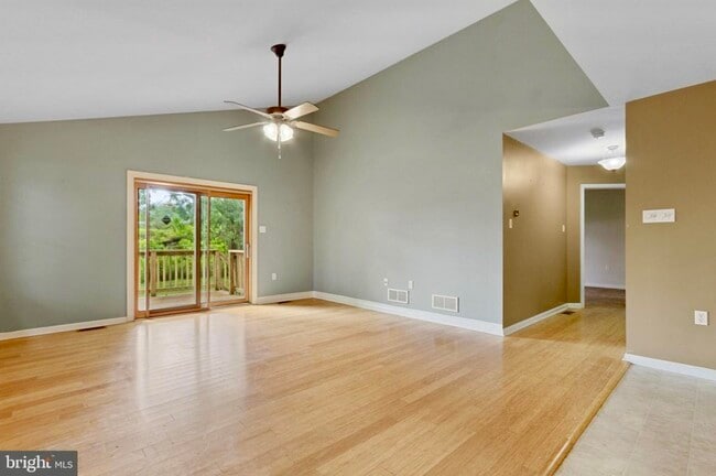 Photo - 115 Muhlenberg Ave