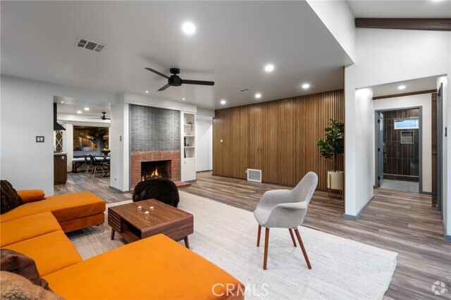 Building Photo - 7424 W 85th St Rental