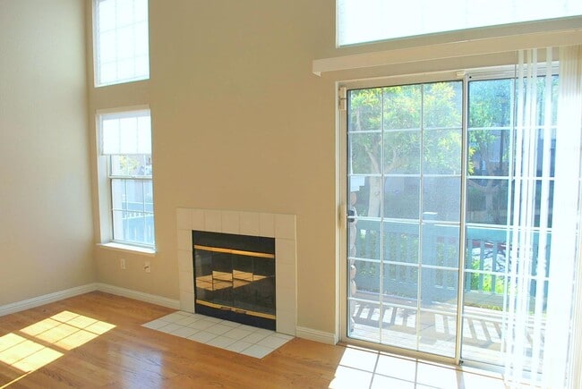 Photo - Sharp & Contemporary Townhouse in Beautiful Danville!
