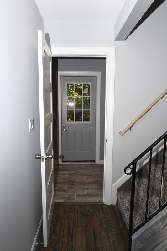 Photo - 21408 Inkster Rd