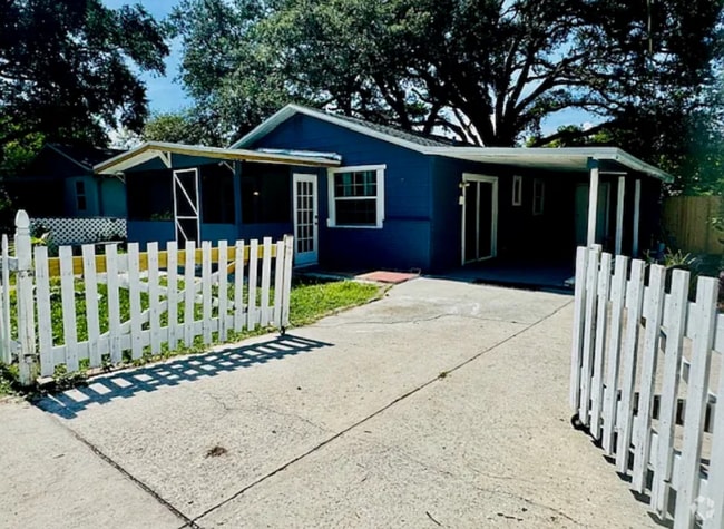 Building Photo - 711 E 129th Ave Rental