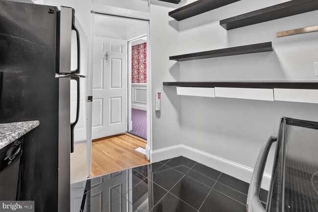 Photo - 3120 R St NW Unit 207