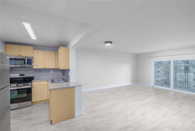 Building Photo - 3626 NE 168th St Unit 502