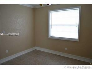 Photo - 5720 SW 38th Ct