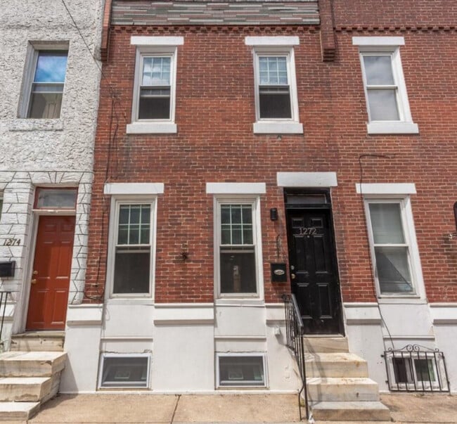 Building Photo - 1272 S Dover St