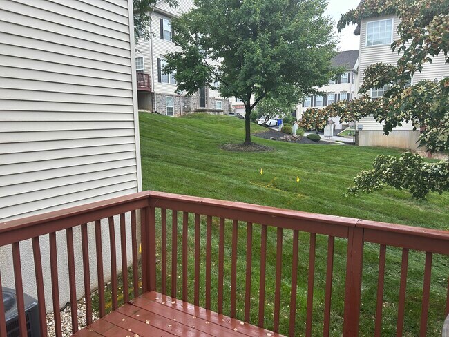 Photo - 2717 Foxshire Dr Unit 2717