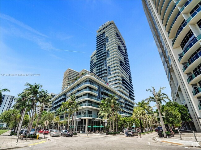 Building Photo - 121 NE 34th St Unit 3005 Rental