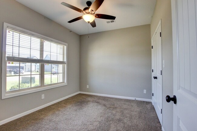 Building Photo - Big and Beautiful Smart Home