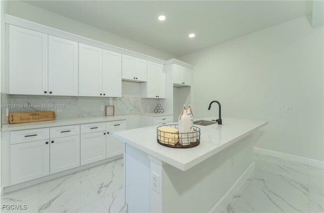 Building Photo - 729 Giorgio Ave Rental