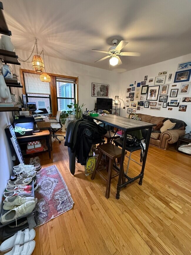 Photo - 628 W Patterson Ave