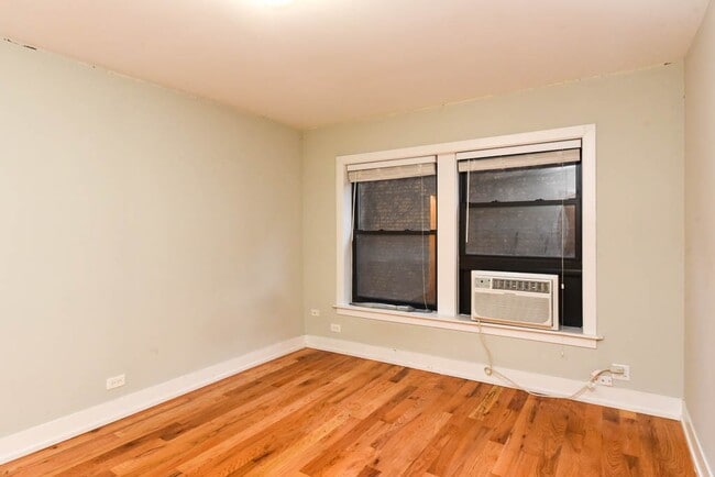 Photo - 556 W Arlington Pl Unit 2