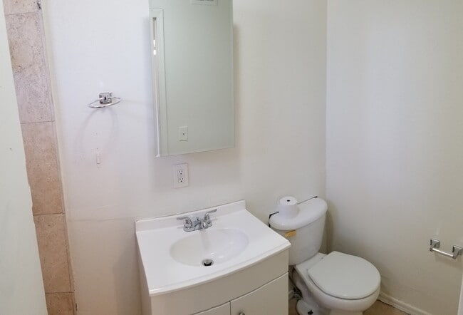 Photo - COZY AND AFFORDABLE UNIT ACROSS FROM CELEB...