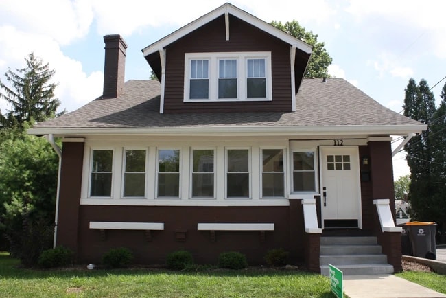 Building Photo - 112 E Cottage Grove Ave