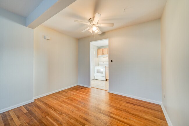 Photo - Cooper Hill Apartments
