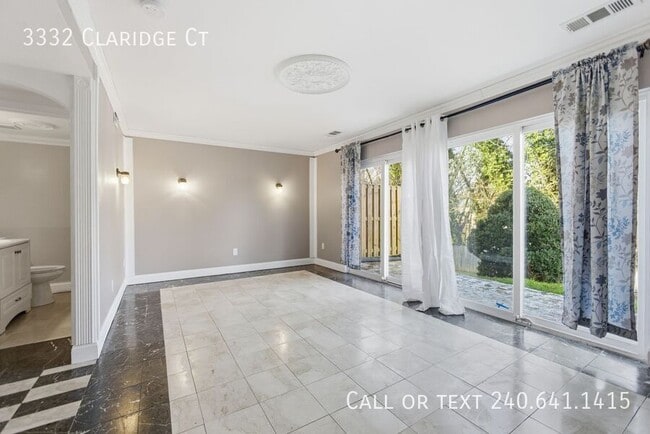 Photo - 3332 Claridge Ct