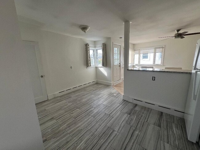 Entrance into Apt - 411 W Park Ave Unit Upper