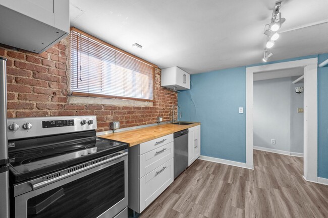 Photo - 1601 Jackson St Apartment Unit 1601 Jackson St #B