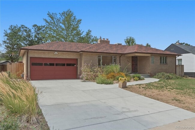1631 Xanthia St