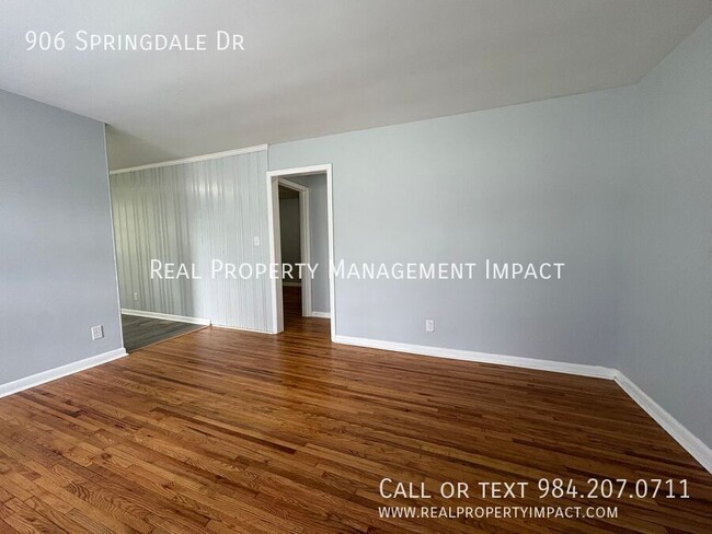 906 Springdale Dr