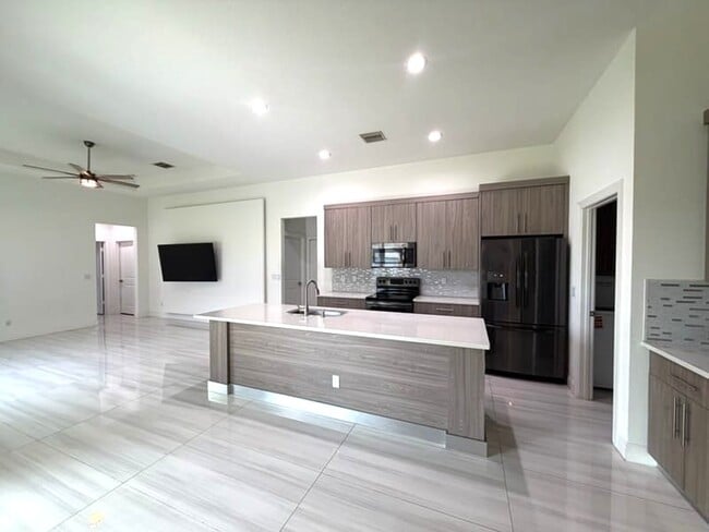 Photo - 1730 SW California Blvd