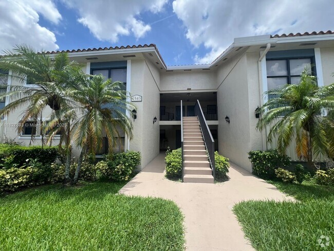 Building Photo - 1543 Lake Crystal Dr Unit F Rental