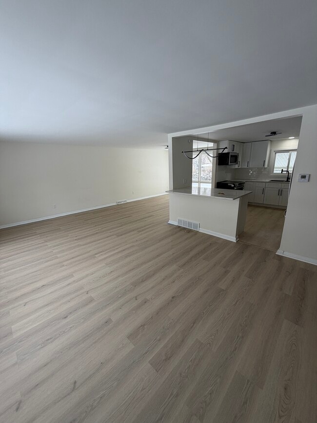 Photo - 4300 Fairfield Dr