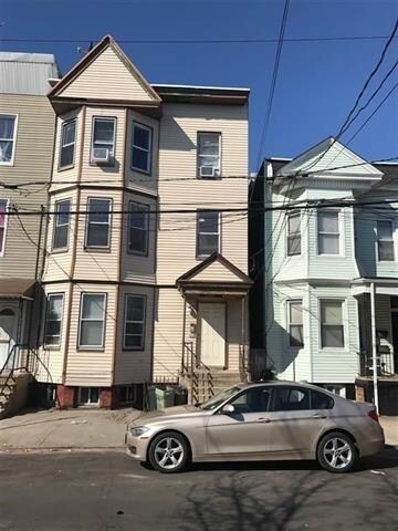 Building Photo - 237 Whiton St Unit 2