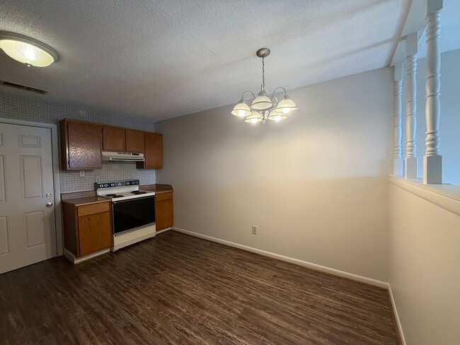 Photo - 605 Adelle St SW Unit C