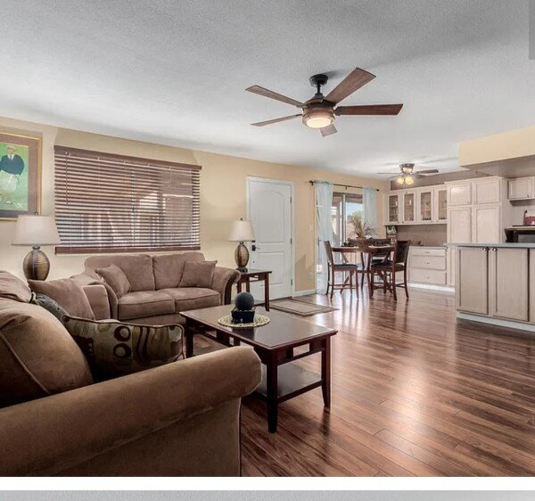 Photo - "Charming 2-Bedroom Oasis with 2 Full Baths in the Heart of Scottsdale!"