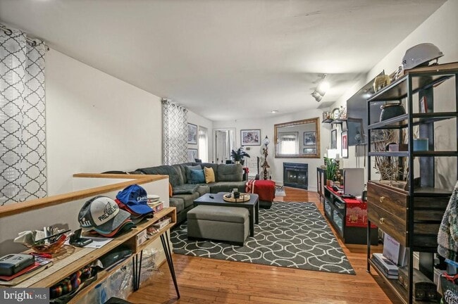 Building Photo - 1720 Wallace St