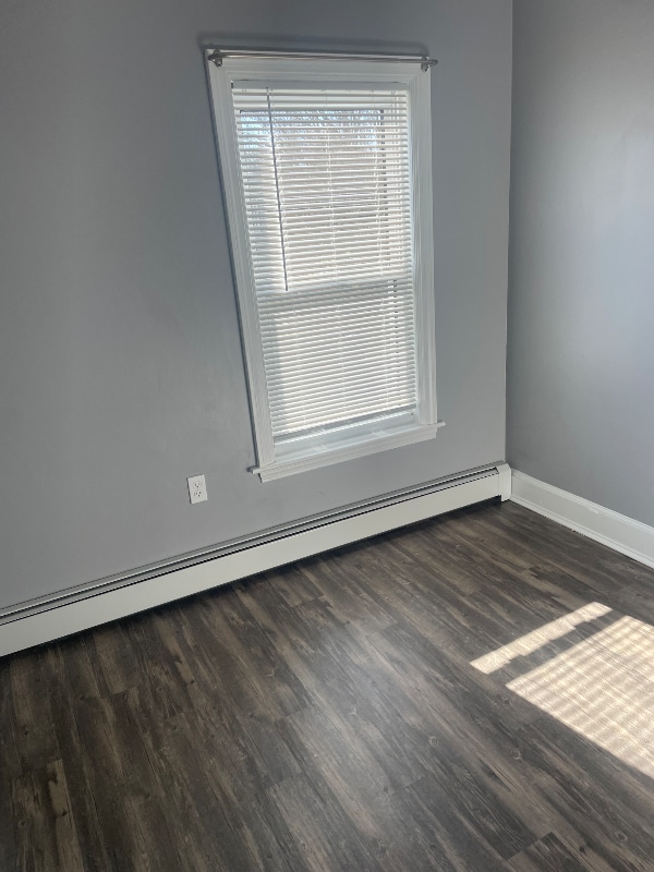 Photo - 118 N Main St