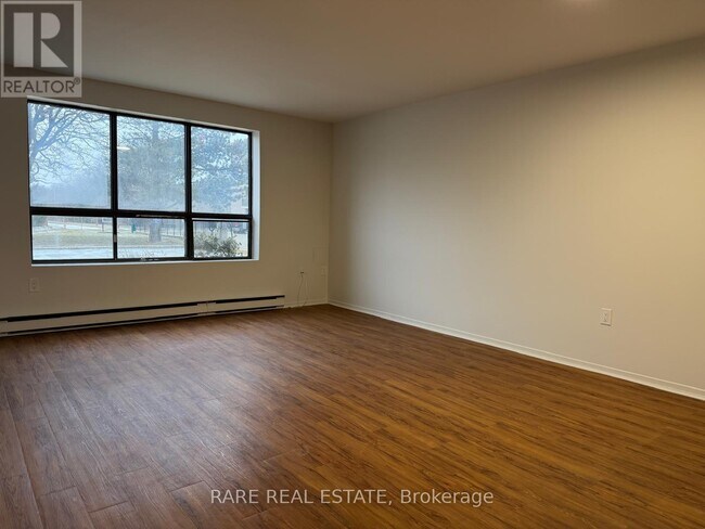 Photo - 35 Bredin Pkwy Unité 103